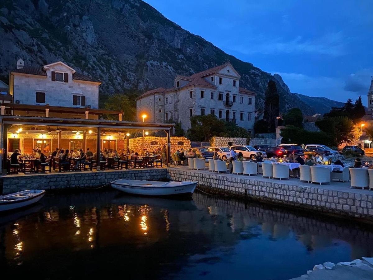 Apartments Barba Kotor Exterior photo