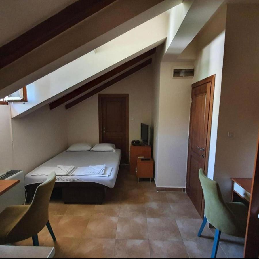 Apartments Barba Kotor Exterior photo