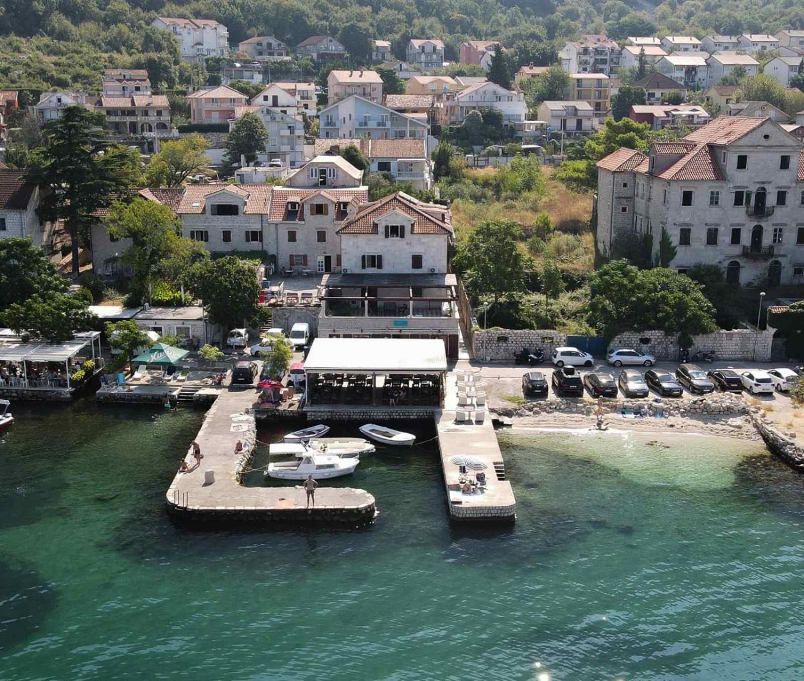 Apartments Barba Kotor Exterior photo